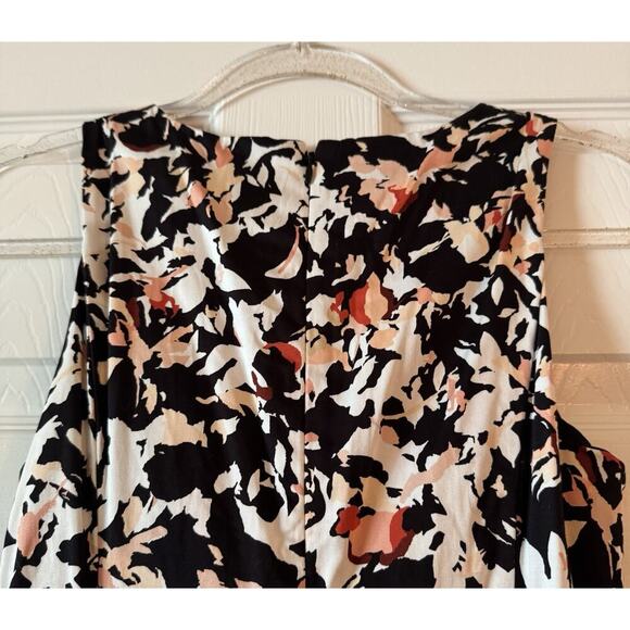 White House Black Market Sleeveless Printed Fit-And-Flare Hi-Low Sundress Size 2 - Picture 7 of 7